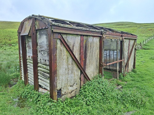 BR  B 75xxxx (body only) Fruit Van built 1950