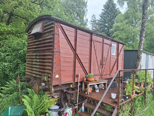 BR  B 758372 (body only) Goods Van built 1952