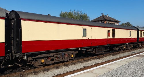 BR  M81517 Mk 1 Gangwayed Full Brake built 1957