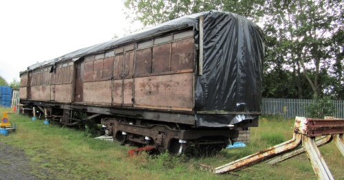 LNER  None Gresley Gangwayed Brake (Pigeon Van) (body only) built 1938